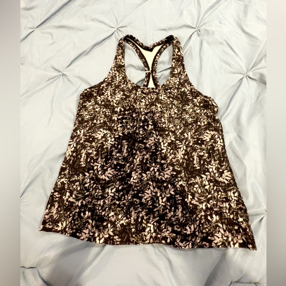 Lululemon size 8 never worn Women's Black and White Patterned Tank Top